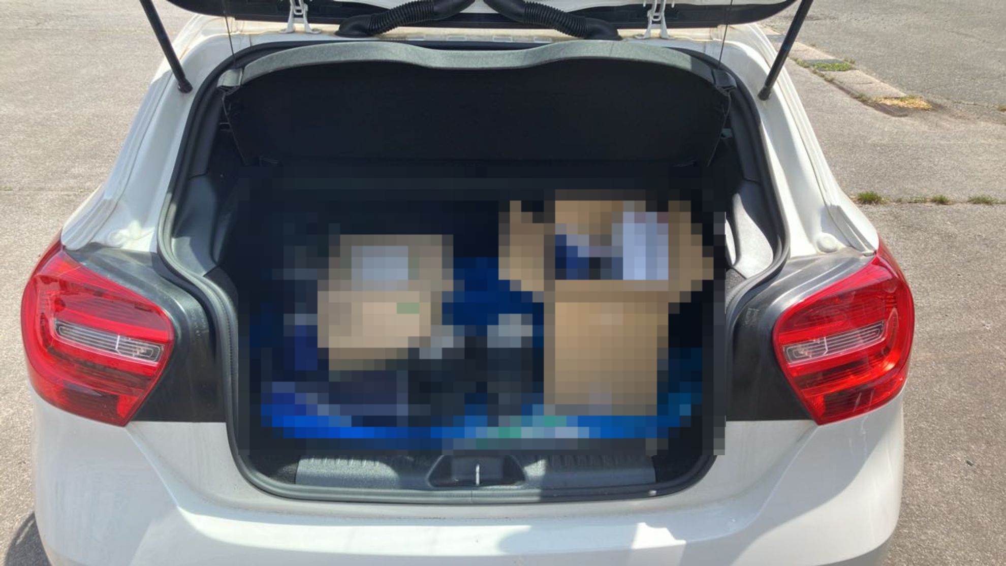 内装トランク