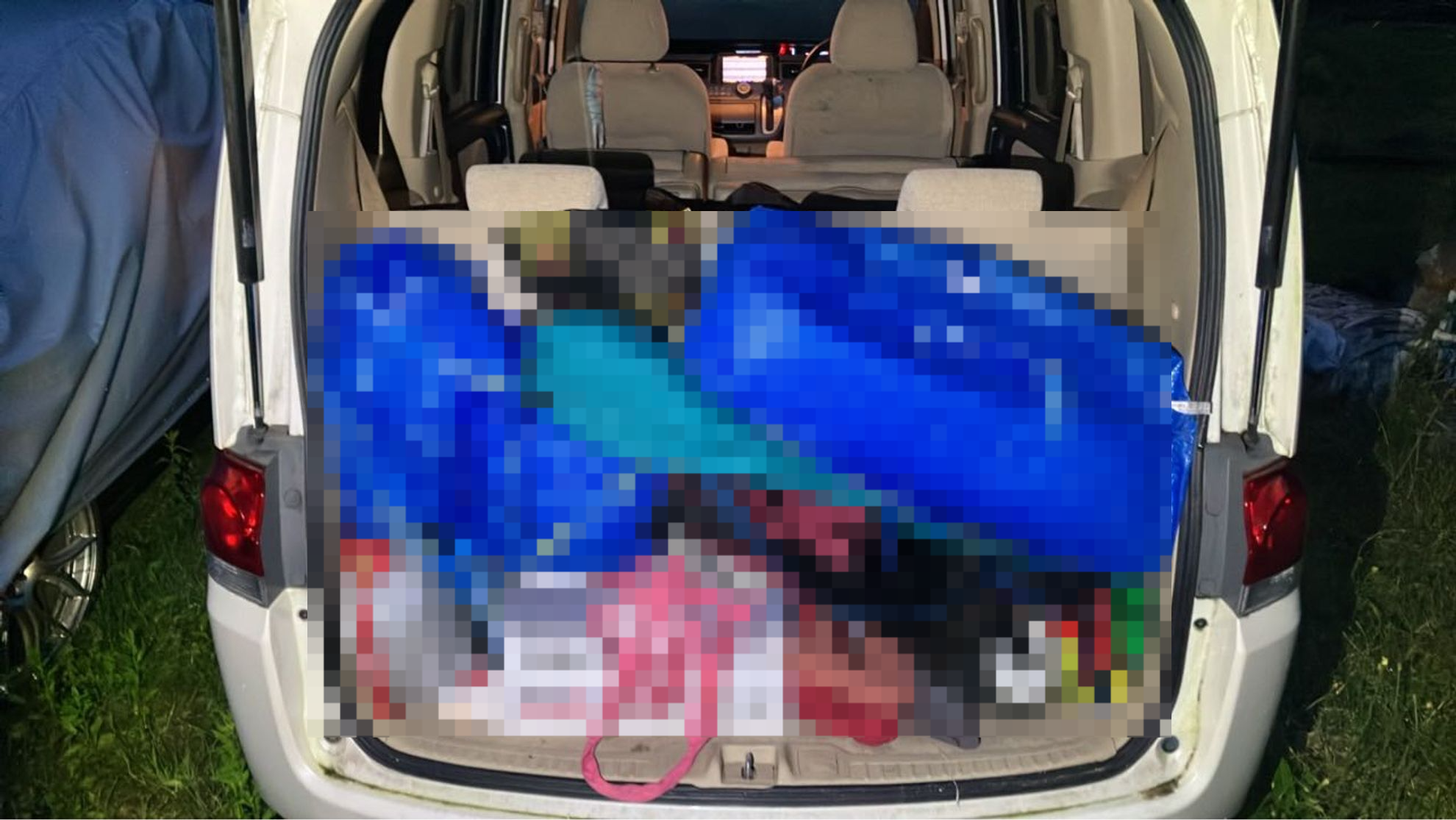 内装トランク