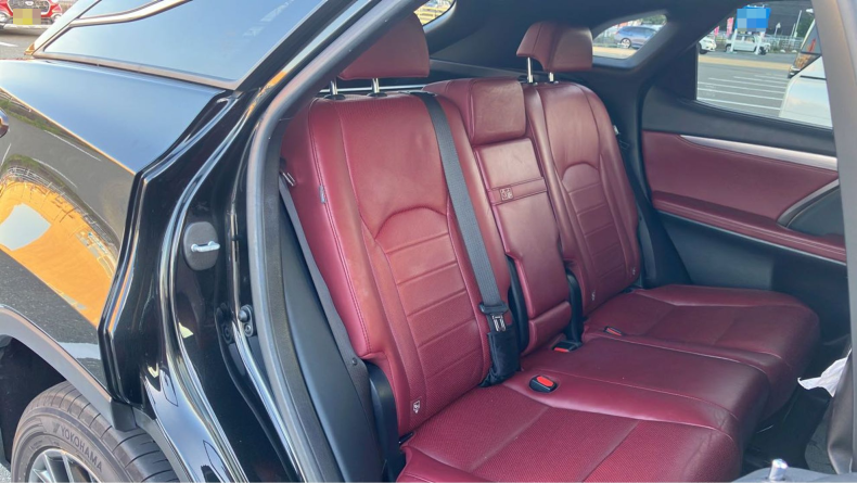 内装後方シート