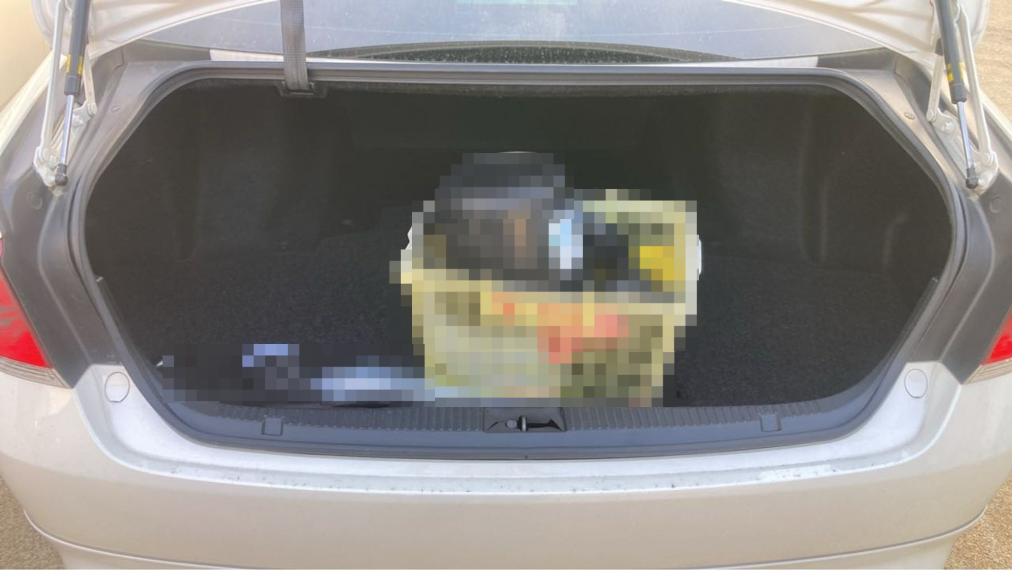 内装トランク