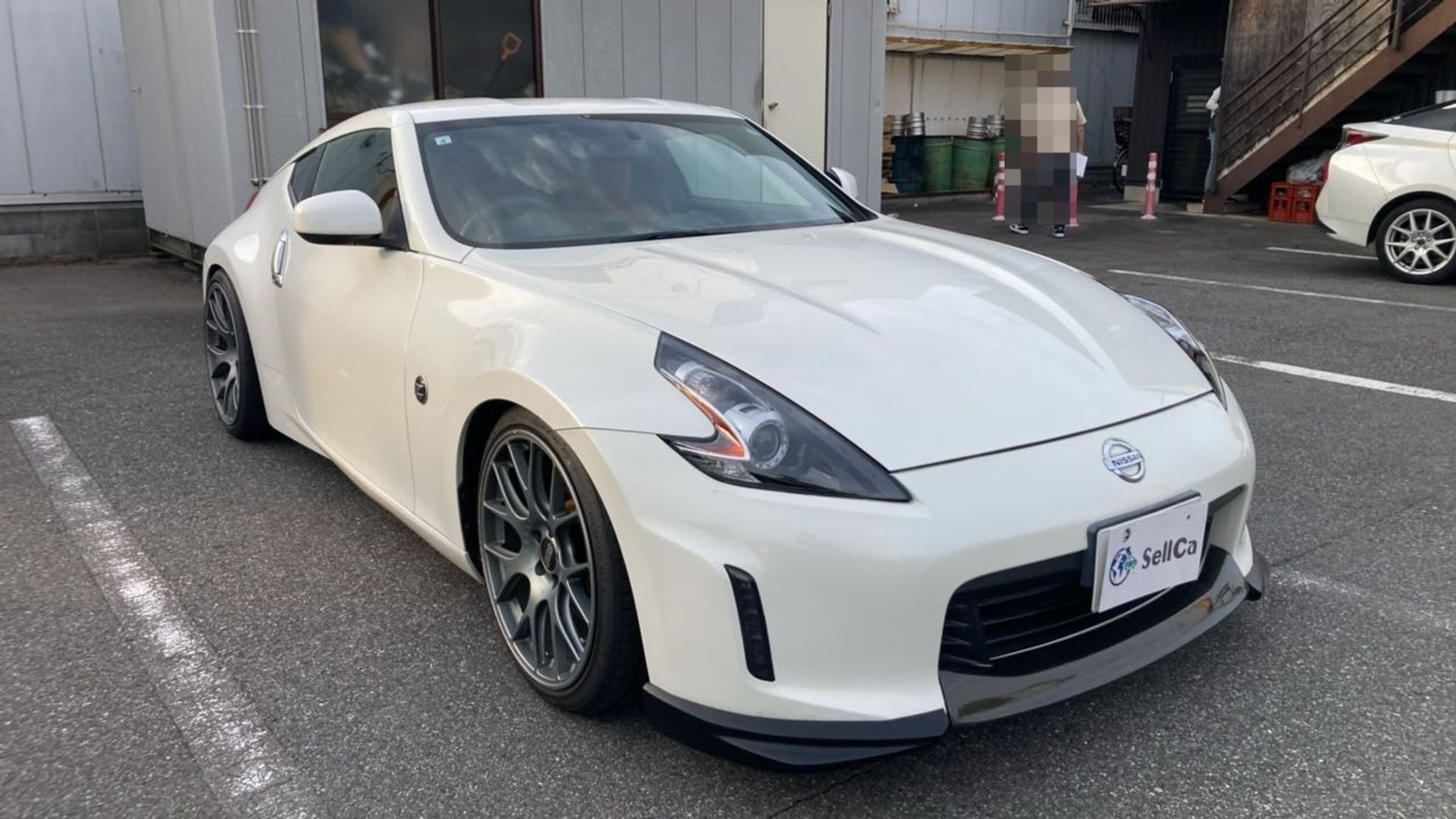 外装右前