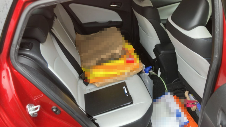 内装後方シート