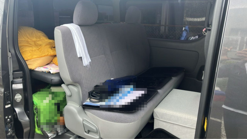 内装後方シート