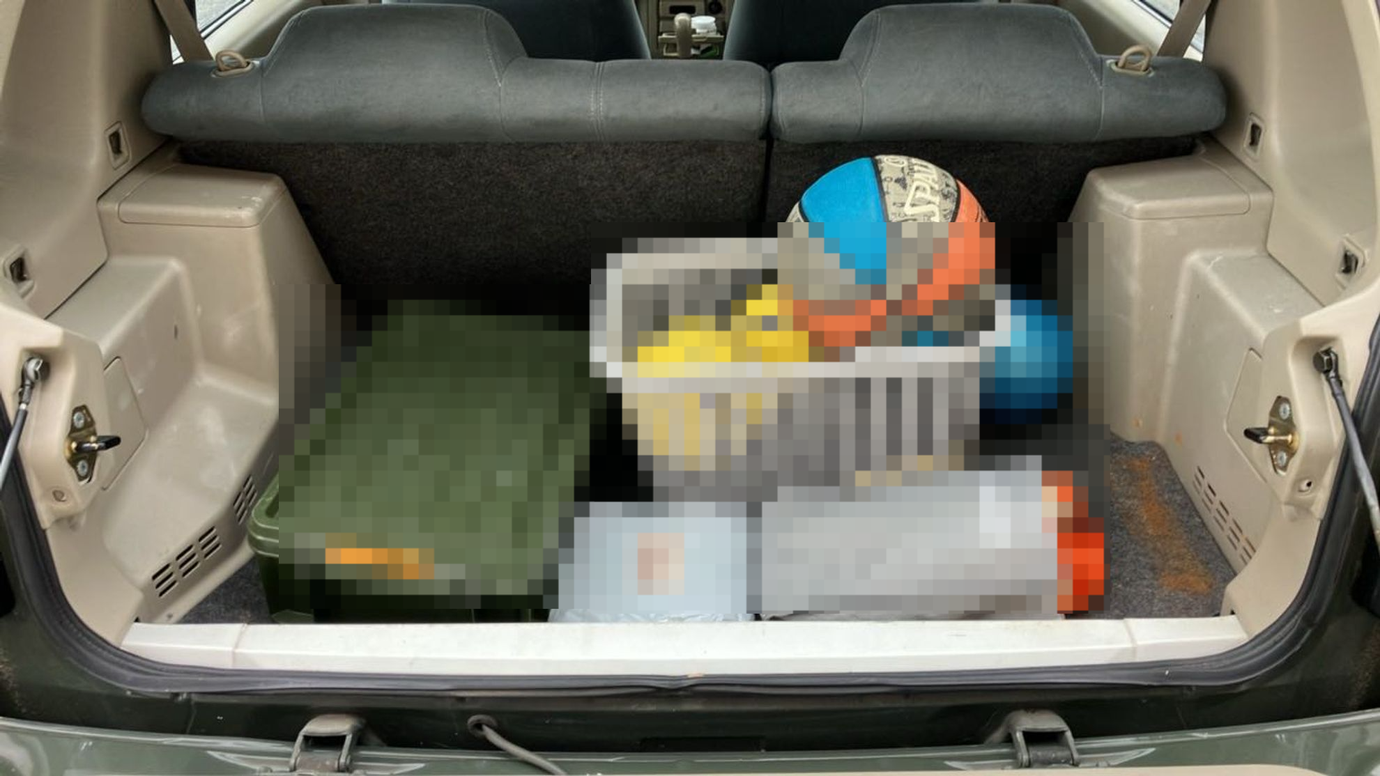 内装トランク