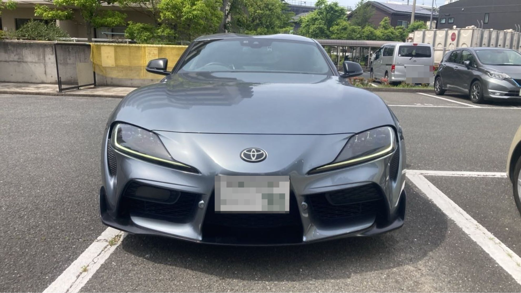 外装前方