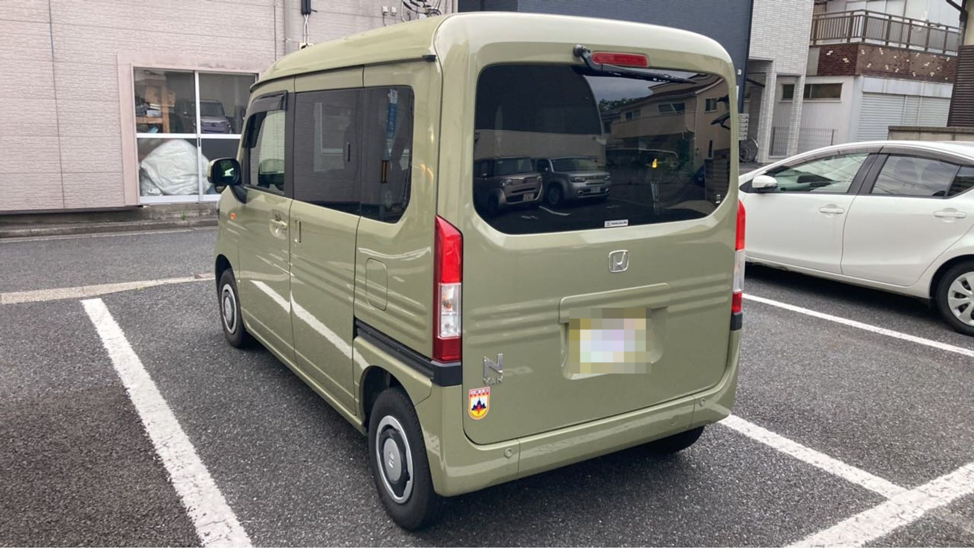 外装左後方