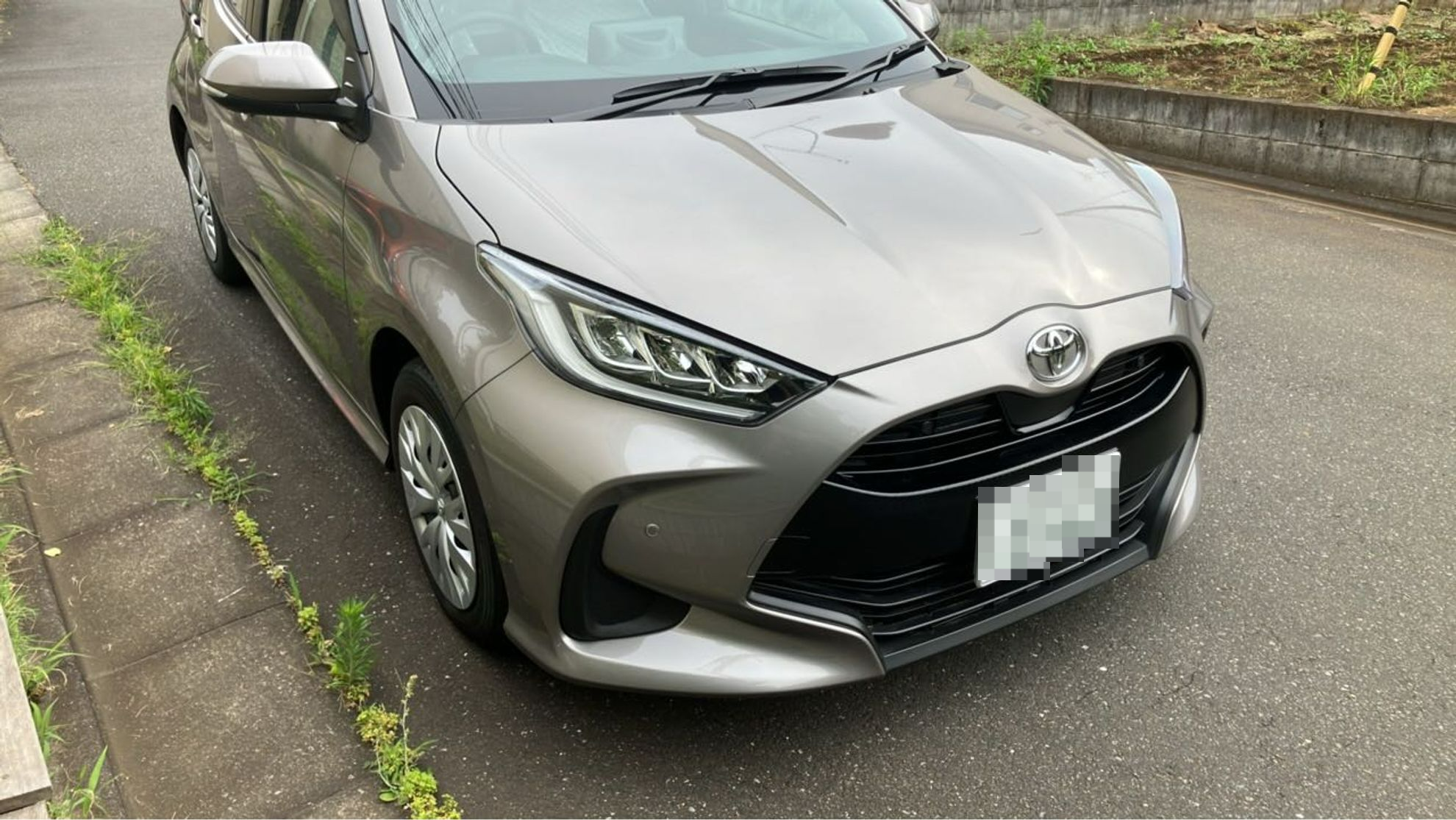 外装右前