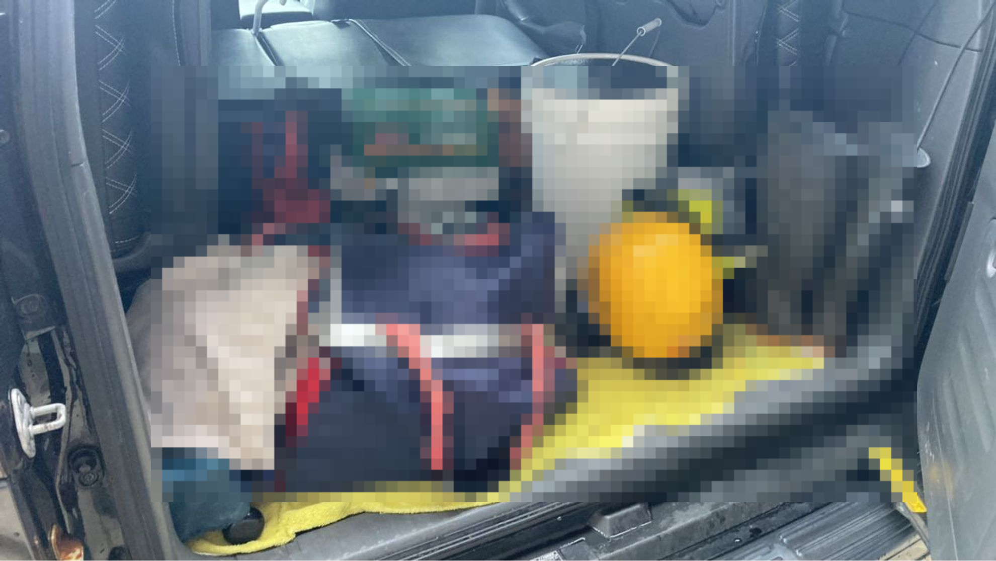 内装トランク