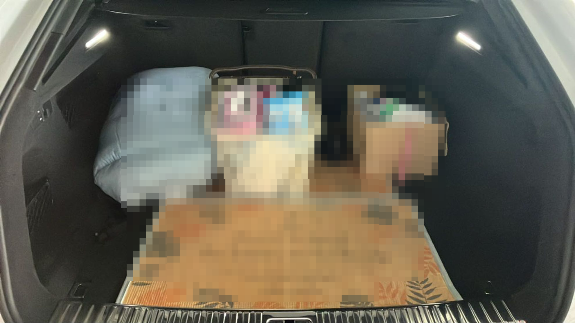 内装トランク