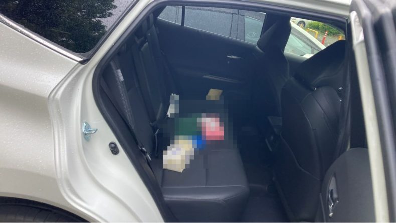 内装後方シート