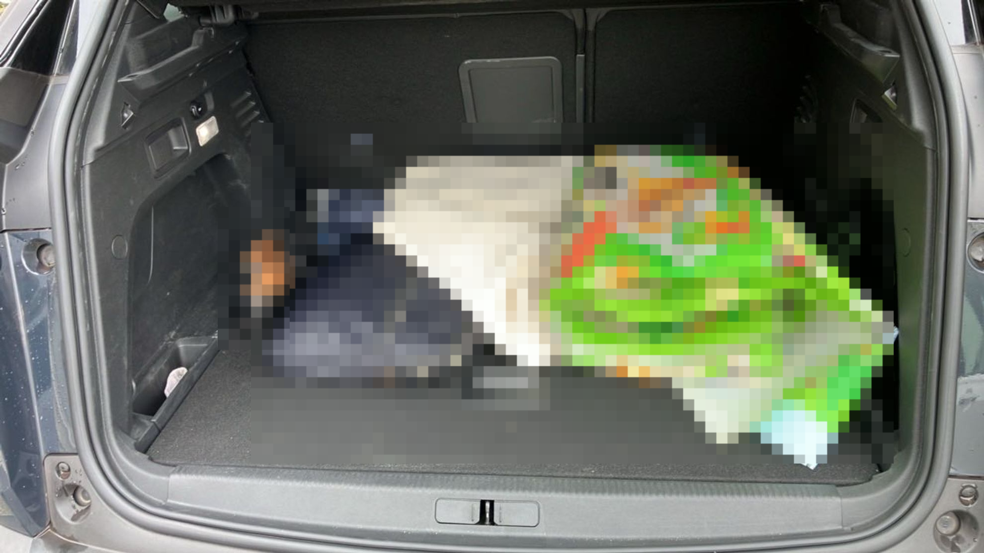 内装トランク
