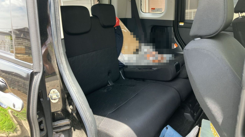 内装後方シート