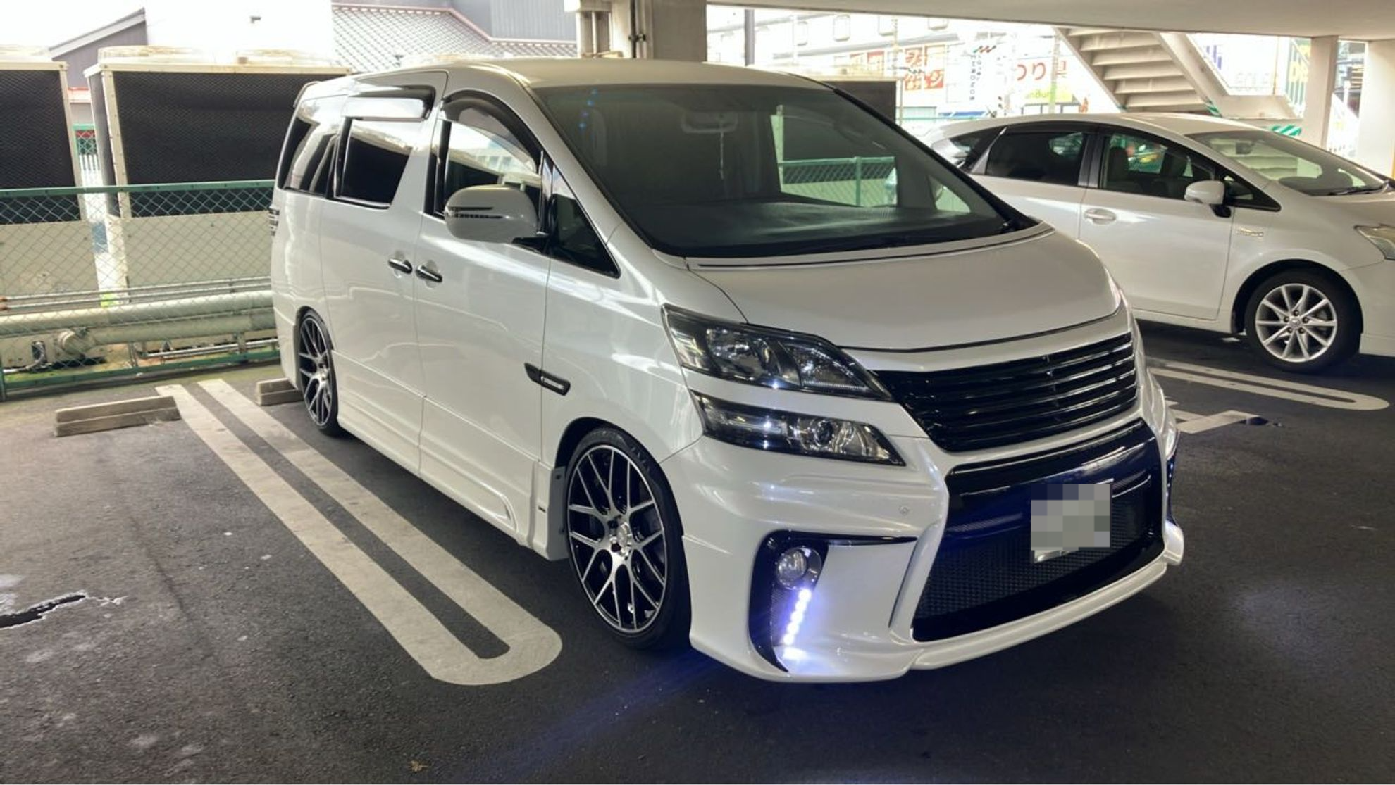 外装右前