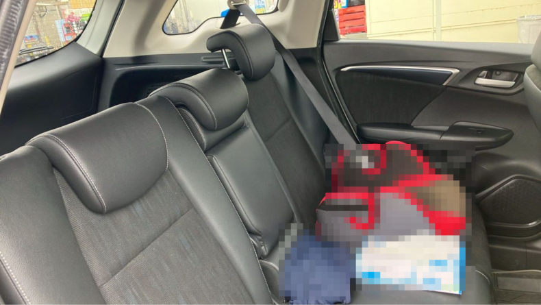 内装後方シート