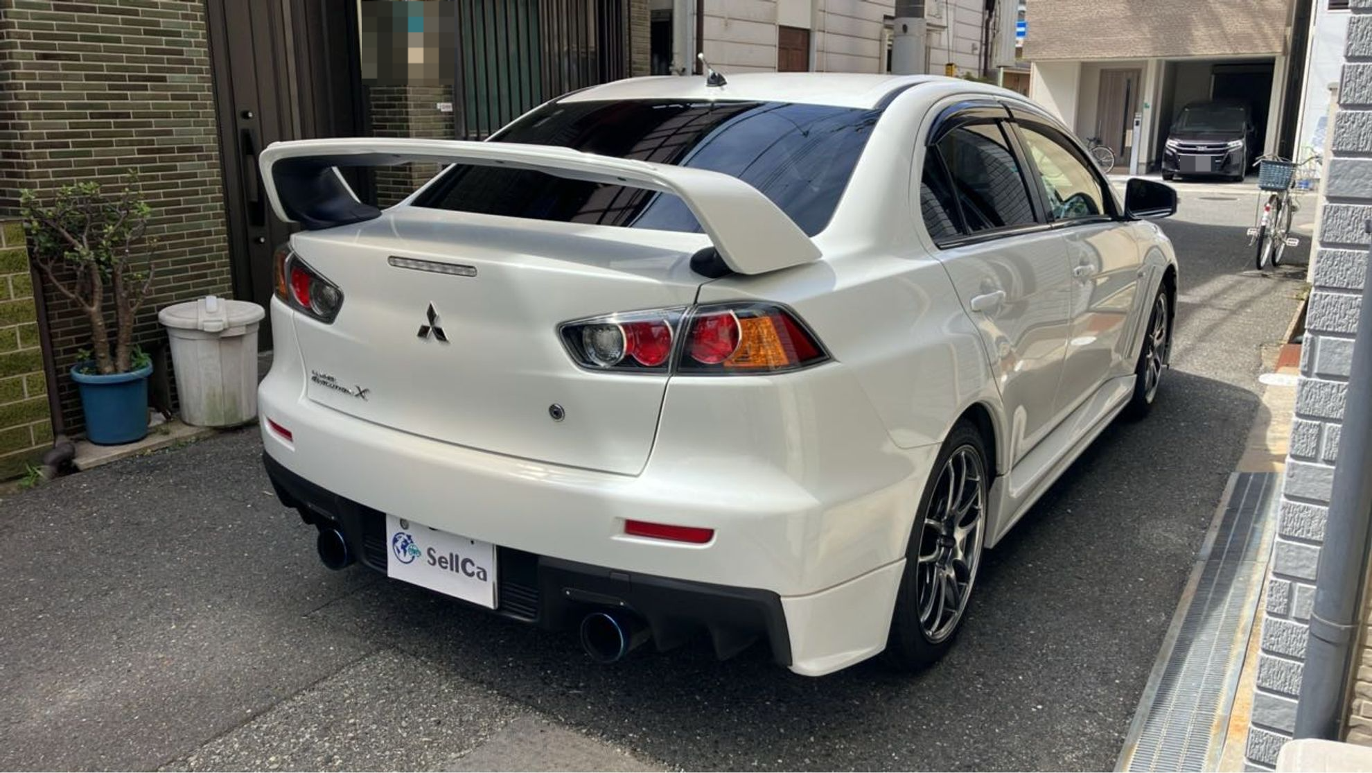 外装右後
