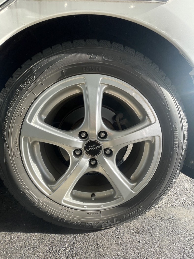 タイヤホイール前