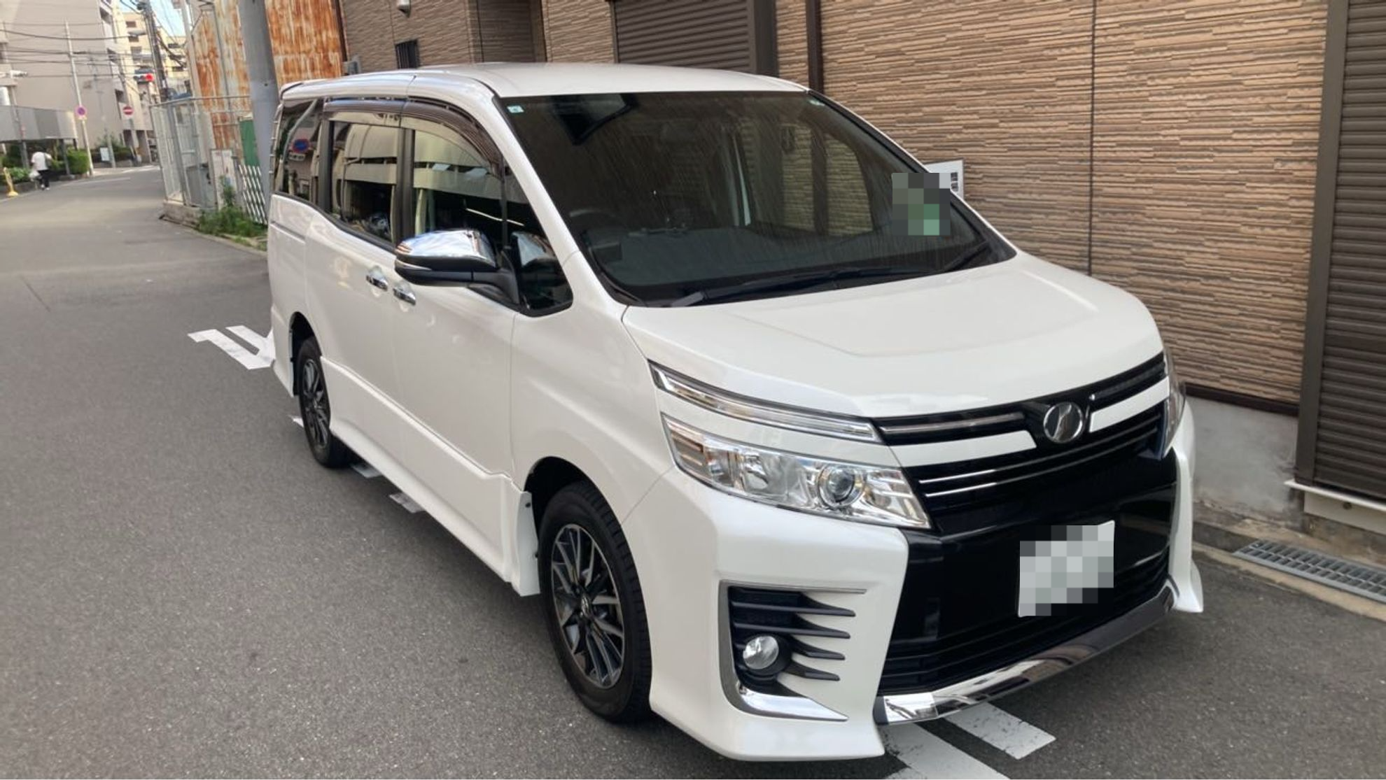外装右前