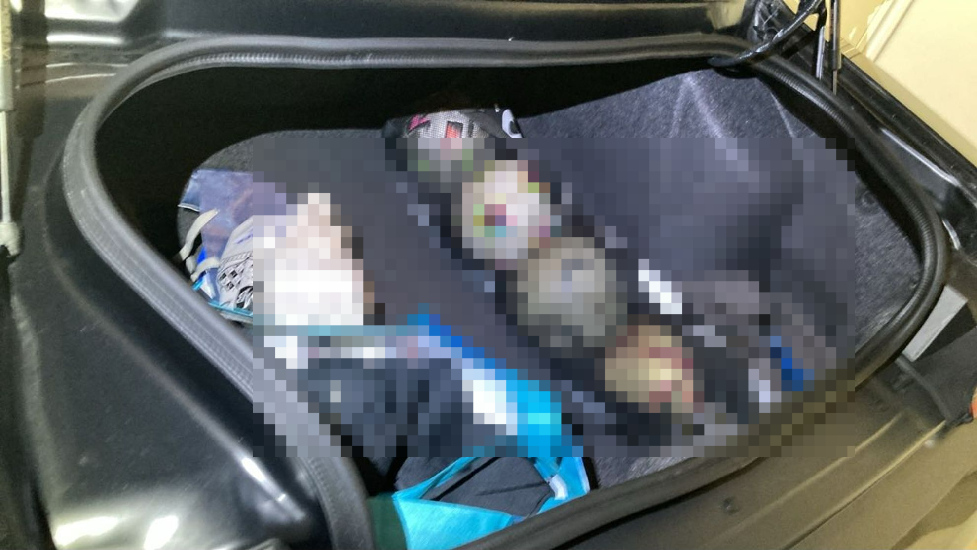 内装トランク
