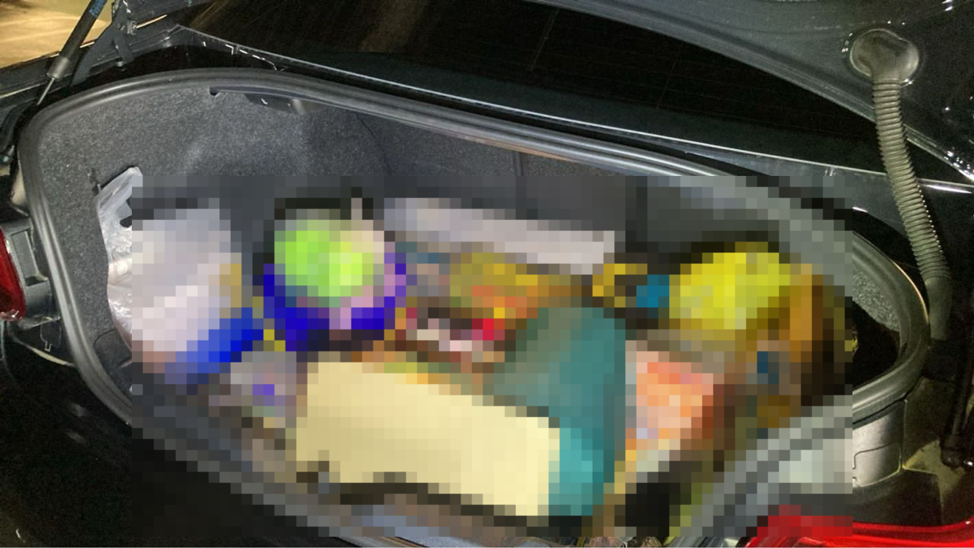 内装トランク