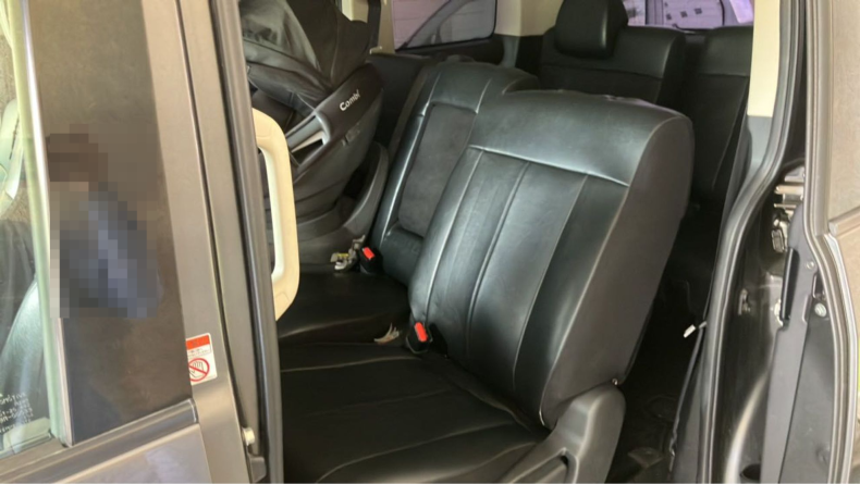 内装後方シート