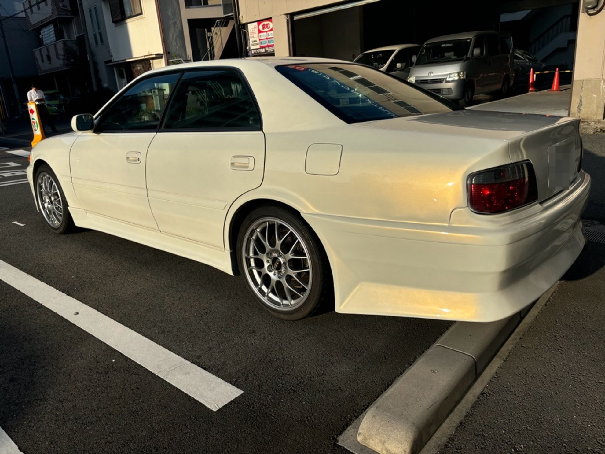 外装左後方