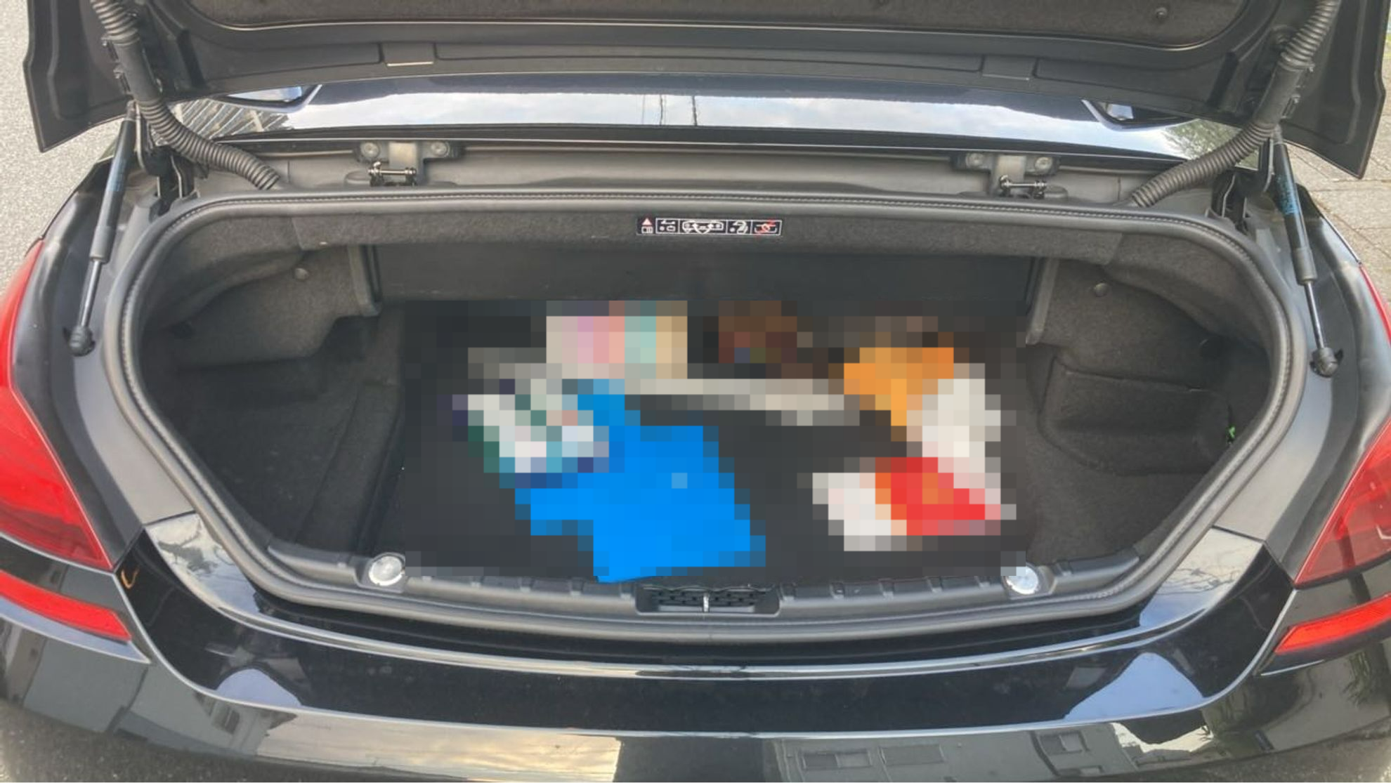 内装トランク