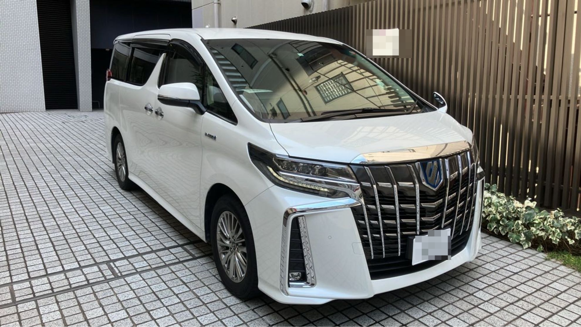 外装右前