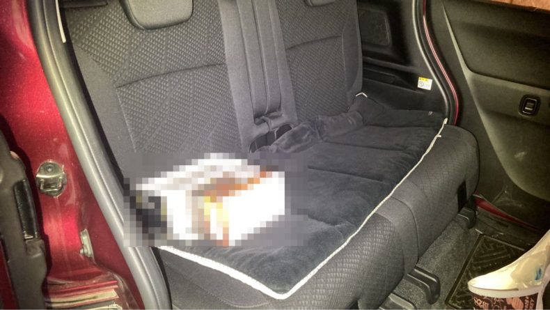 内装後方シート