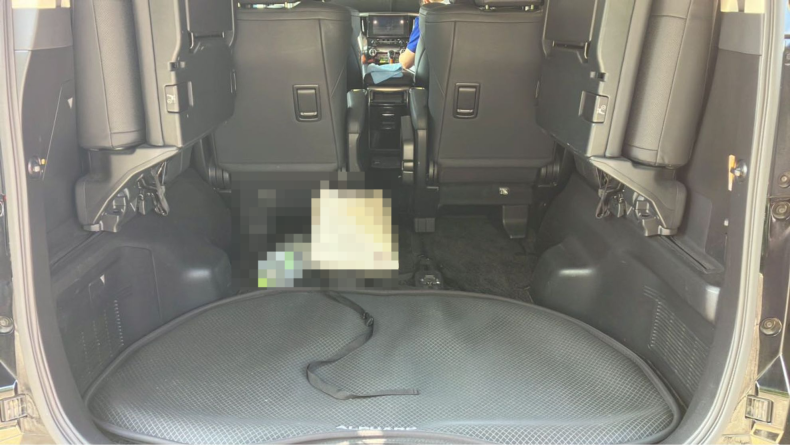 内装トランク