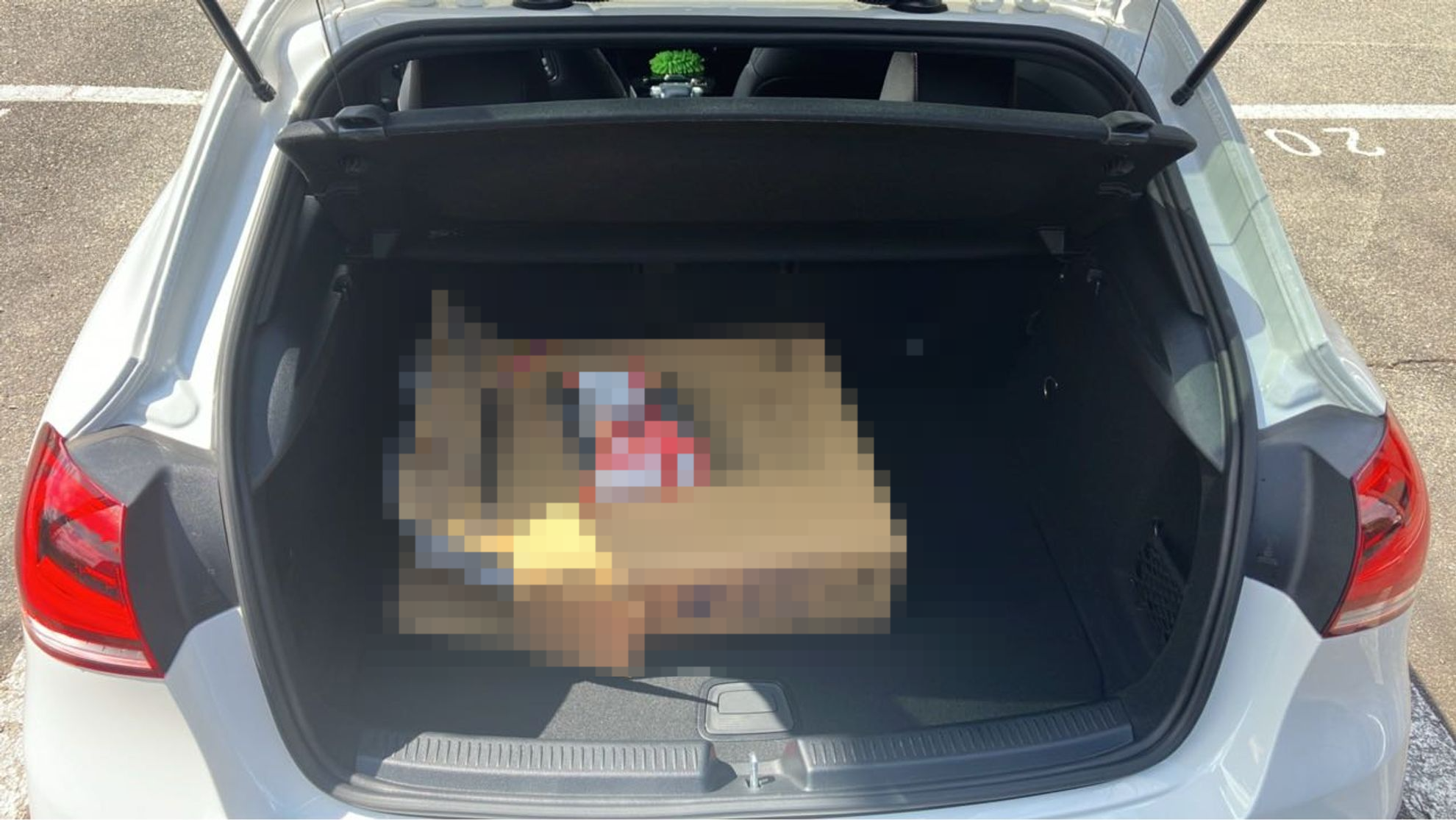 内装トランク