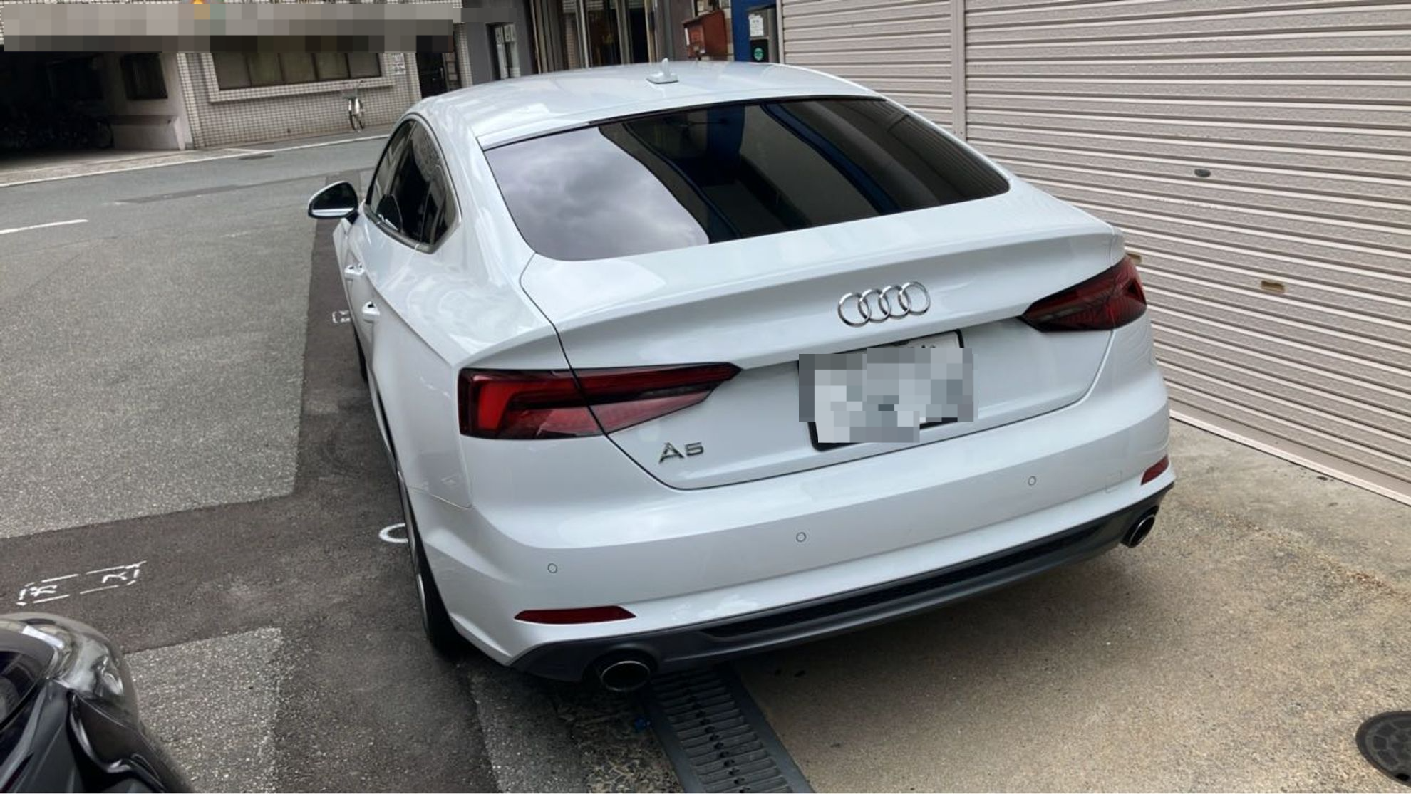 外装左後方