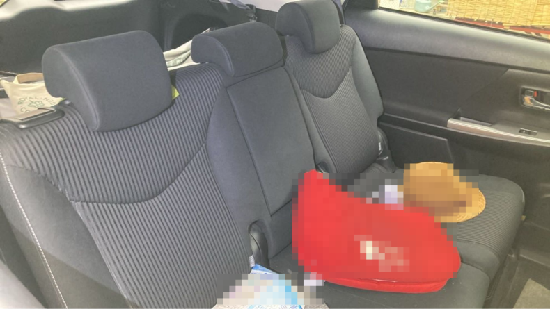 内装後方シート