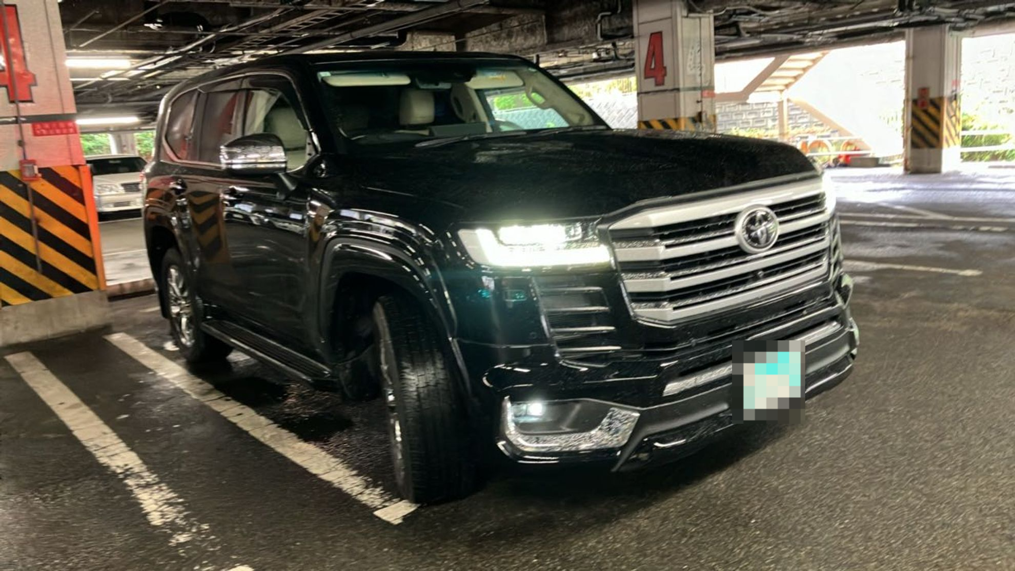 外装右前