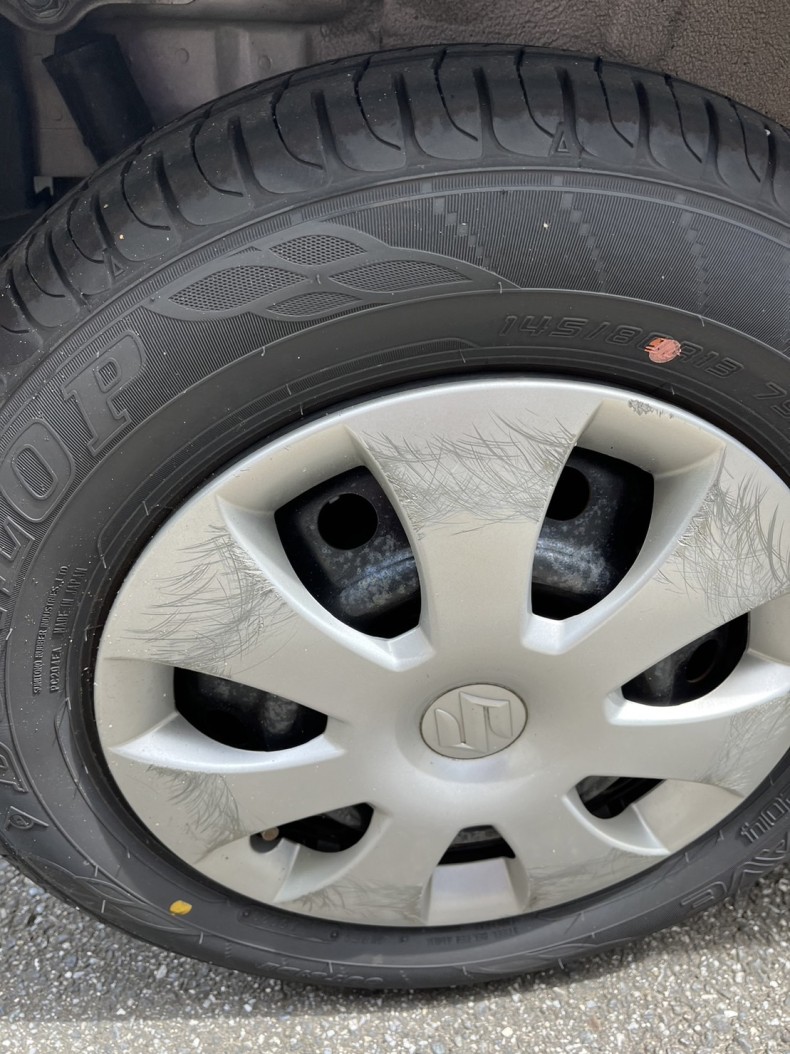 タイヤホイール前