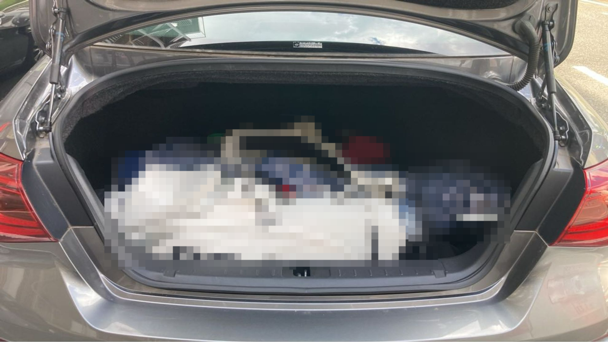 内装トランク