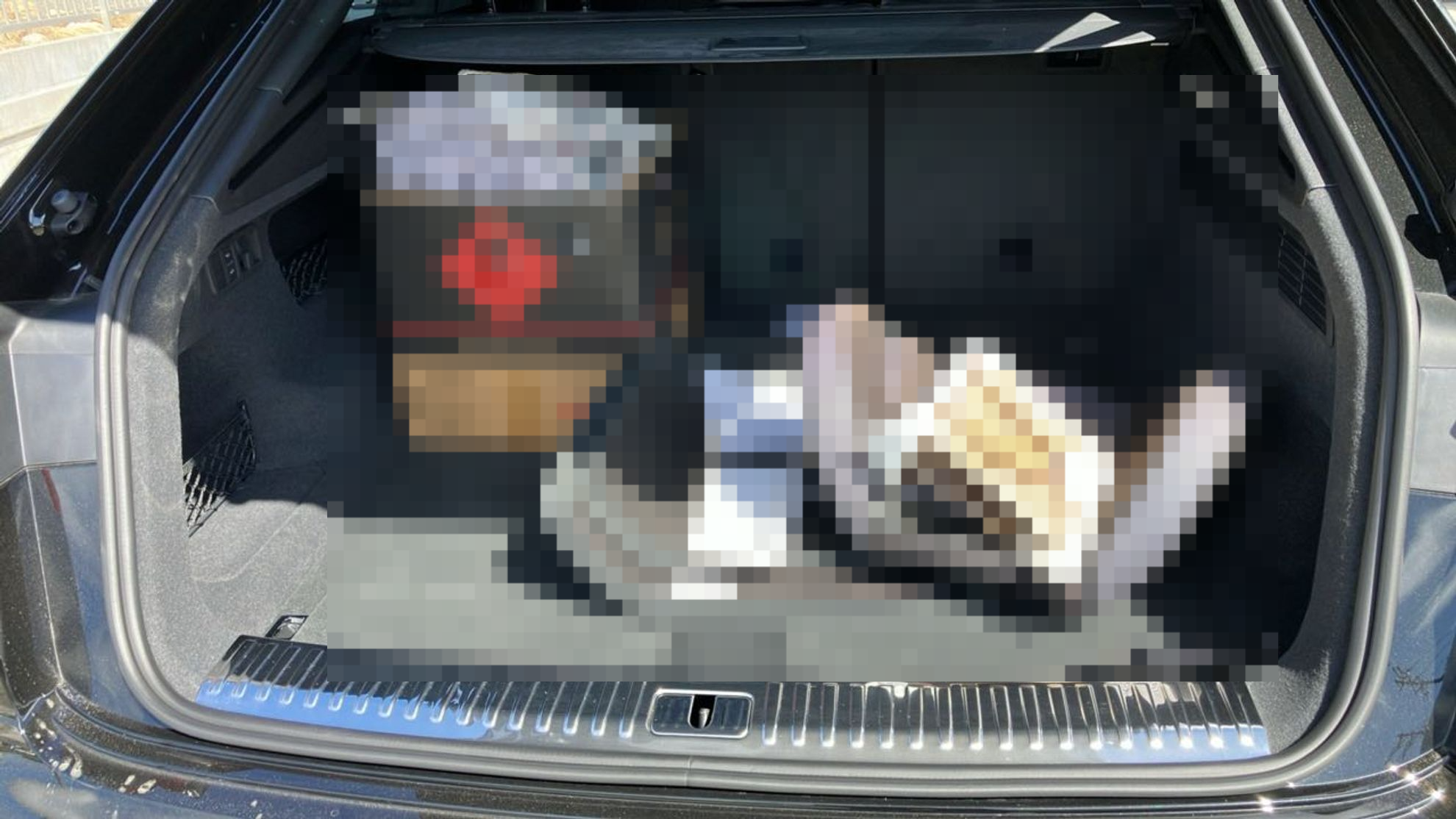 内装トランク