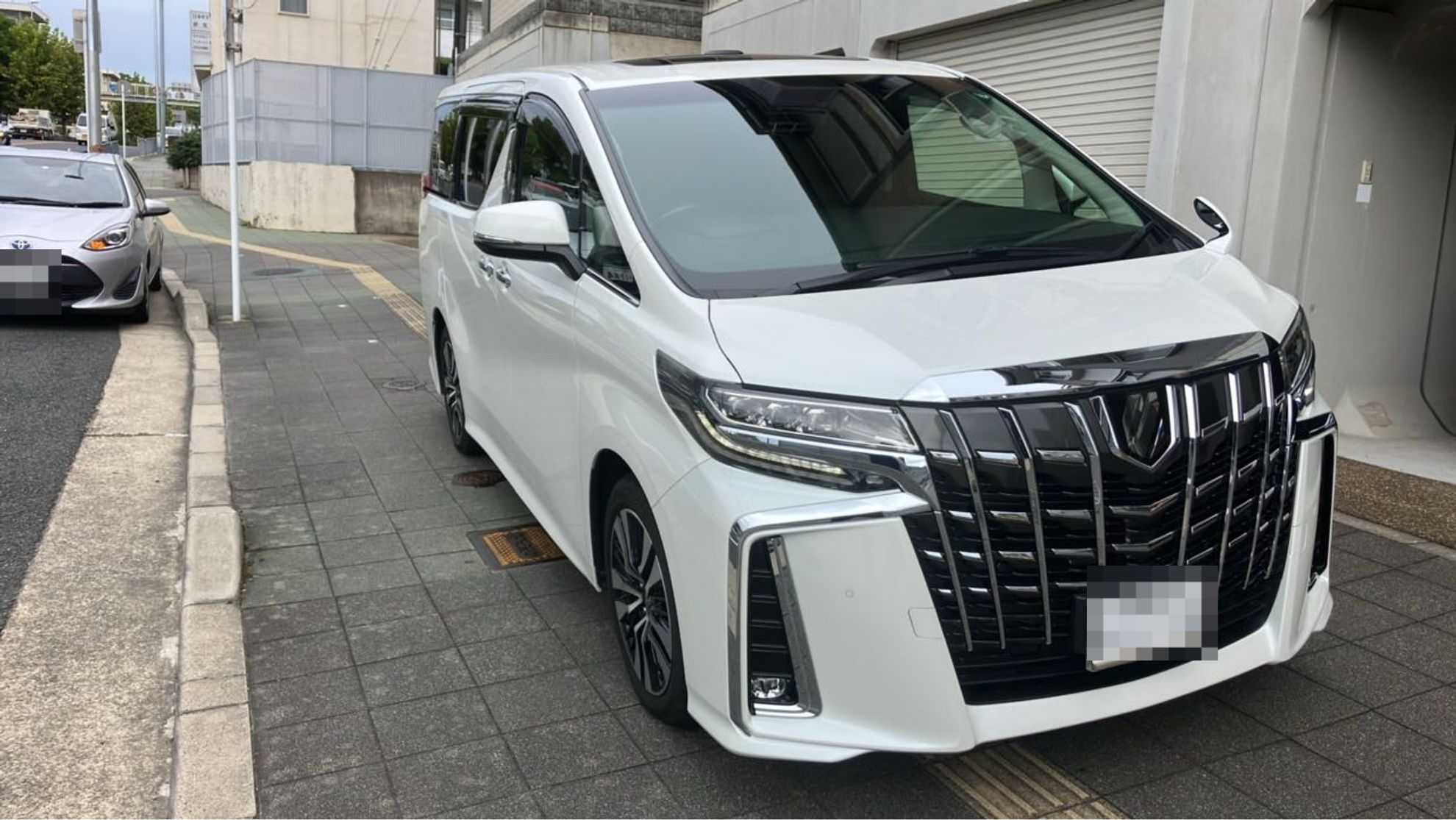 外装右前
