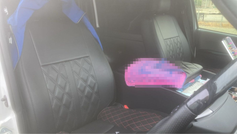 内装前方シート