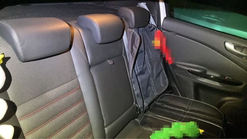 内装後方シート