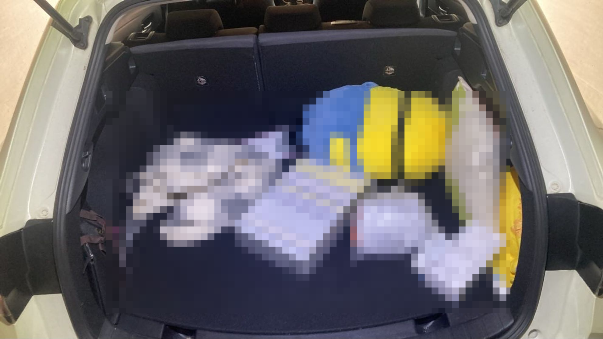内装トランク