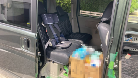 内装後方シート