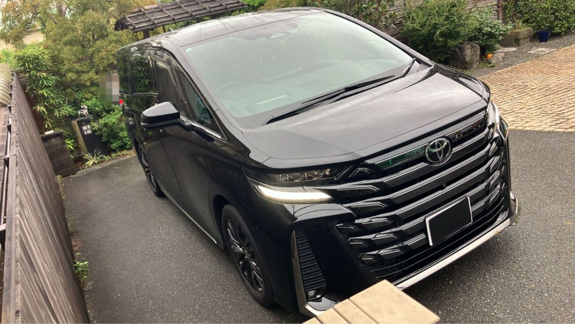外装右前