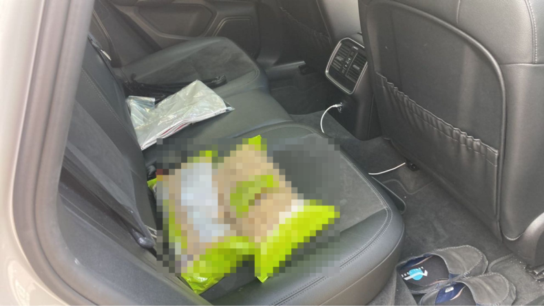 内装後方シート