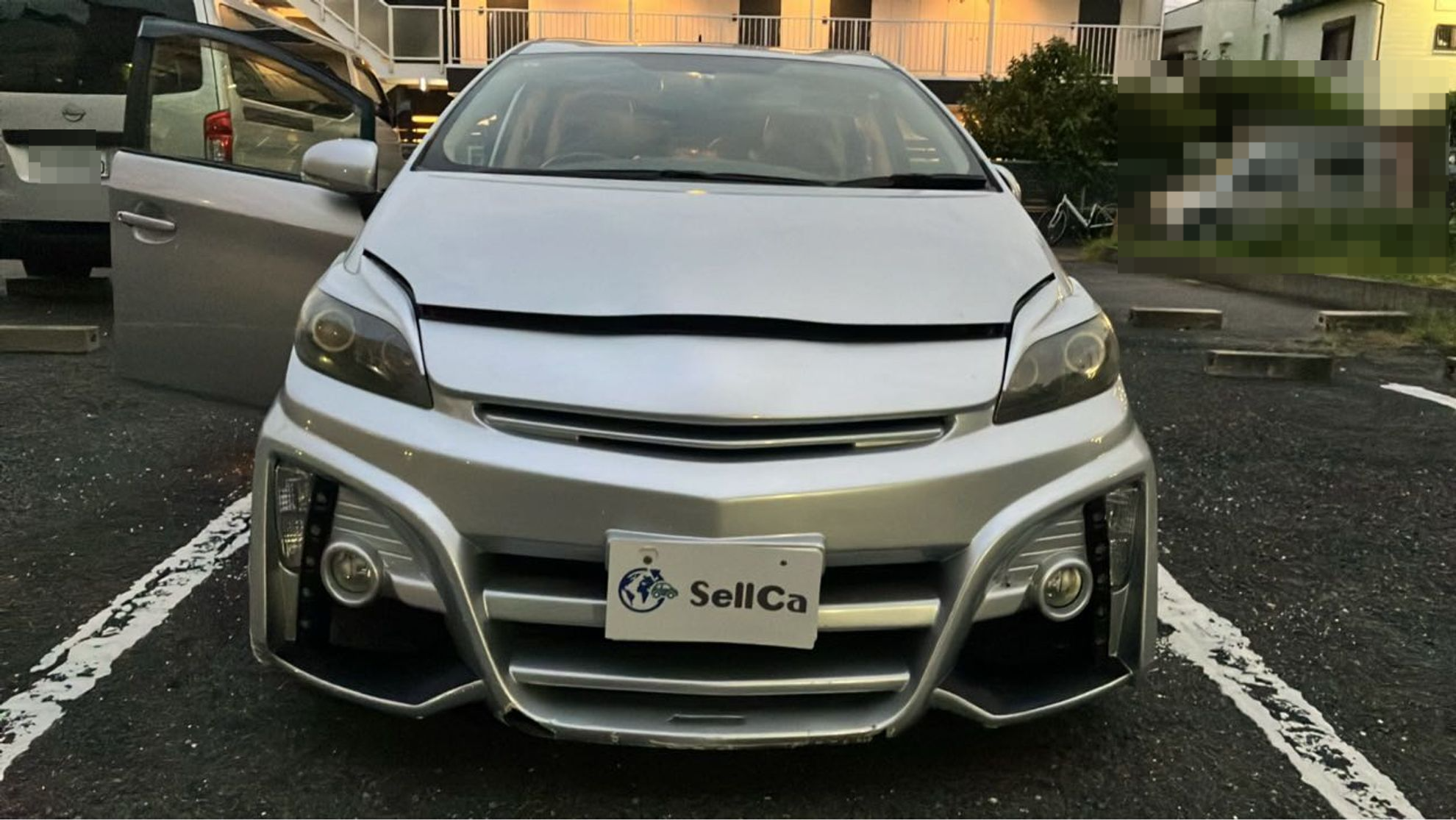 外装前方
