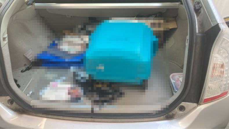 内装トランク