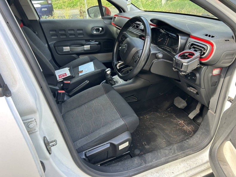 内装インパネ全体