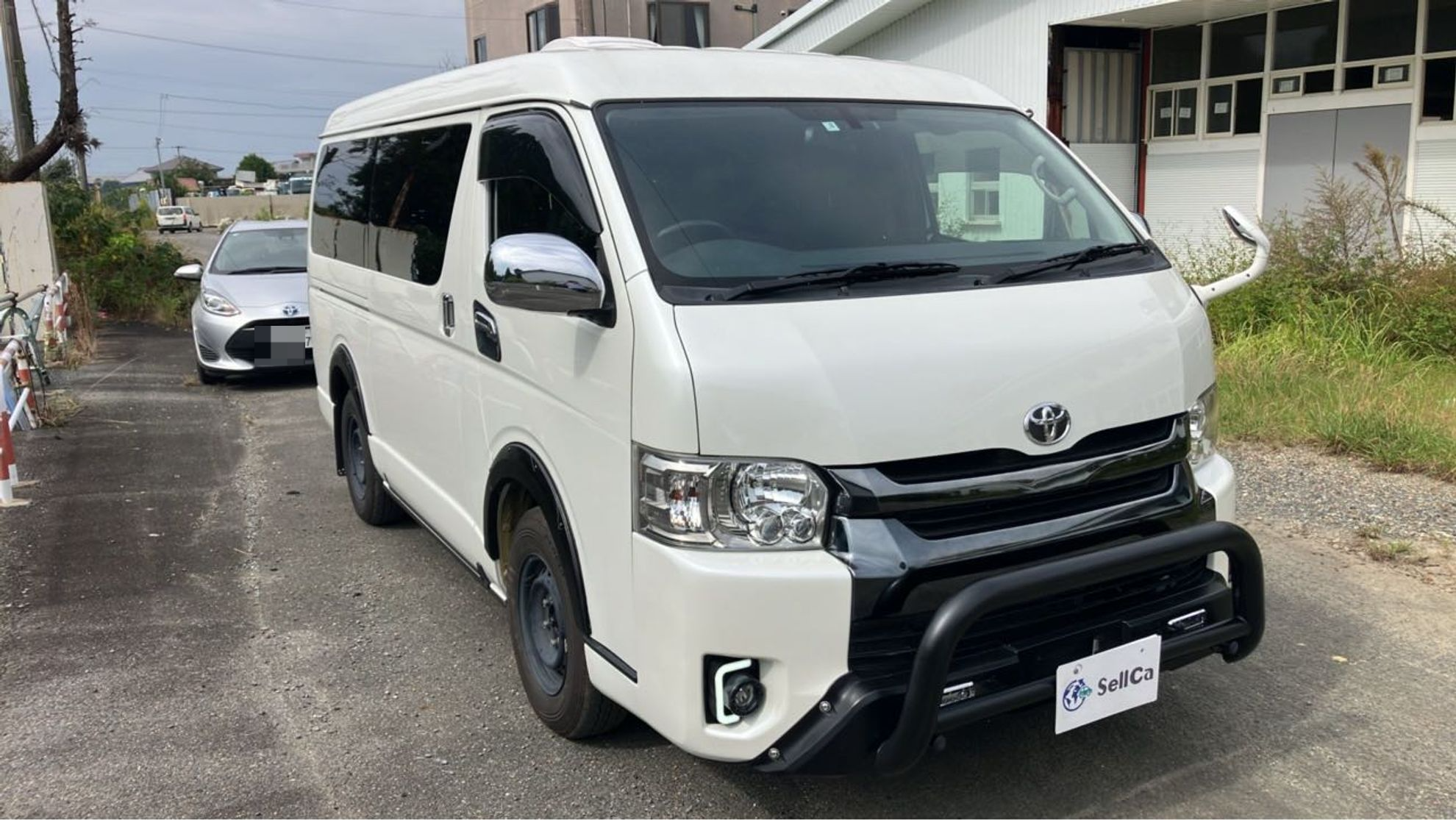 外装右前
