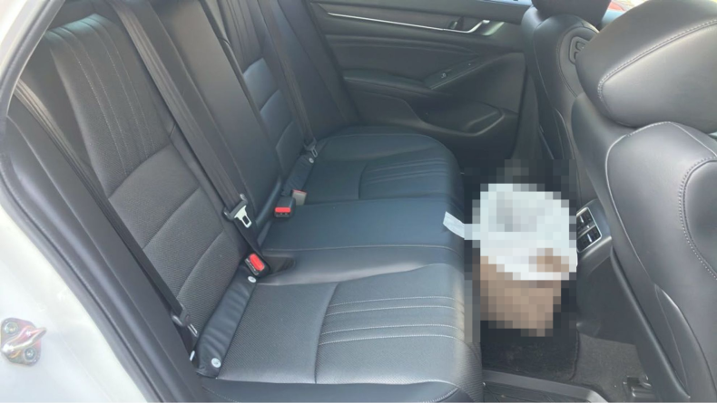 内装後方シート