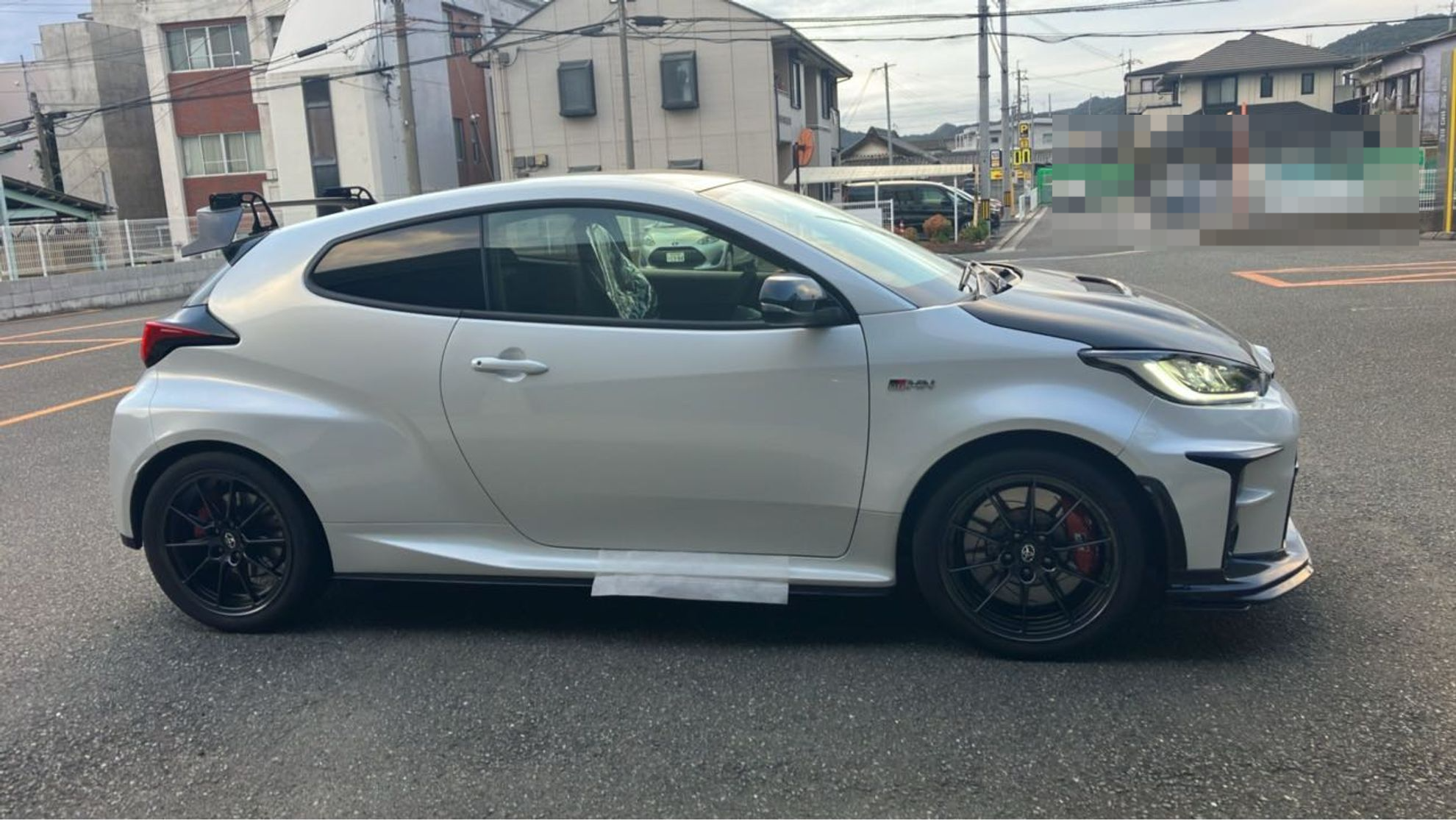 外装右