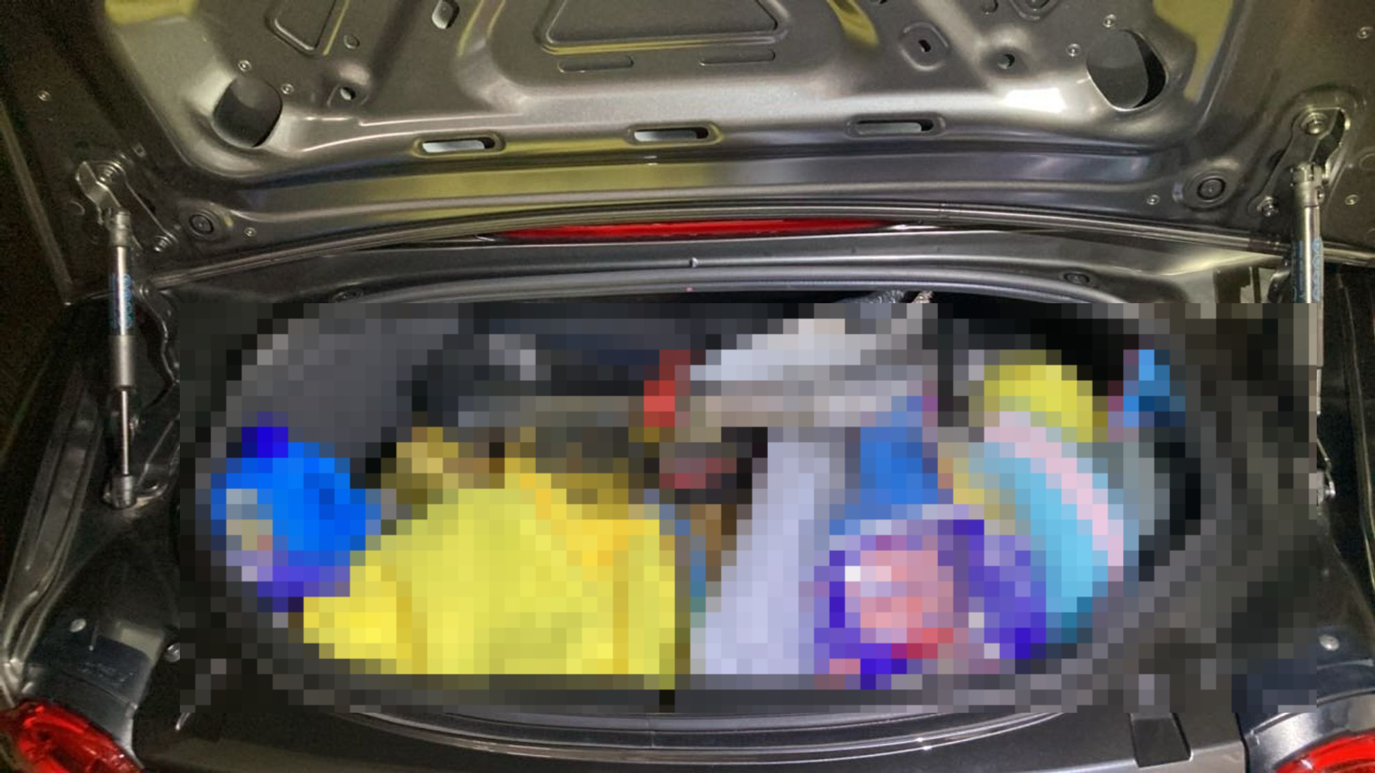 内装トランク